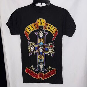 Guns and roses  Charcoal Graphic Tee